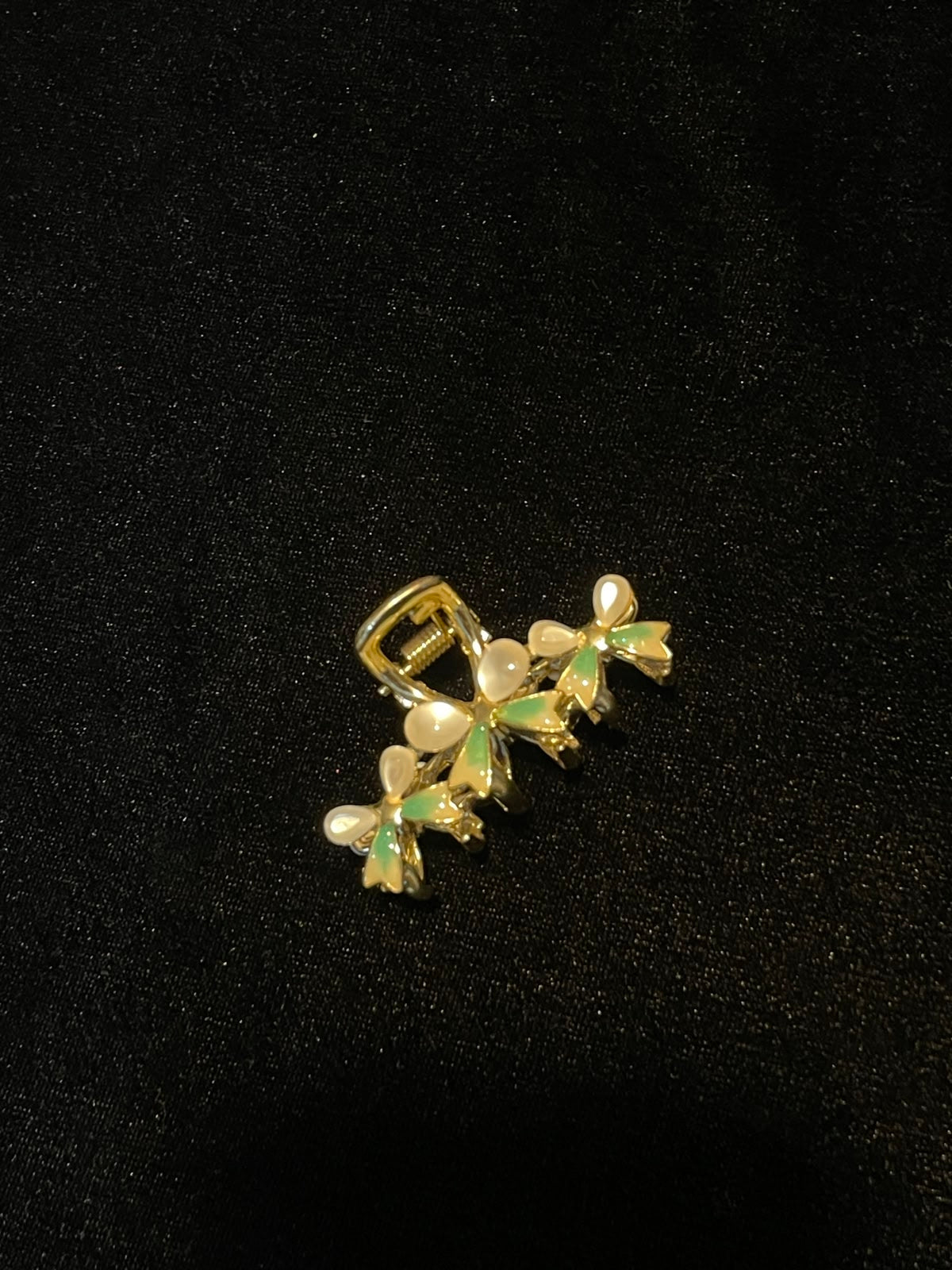 Mini Bow Charm Claw